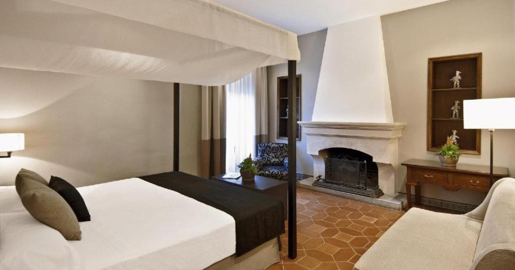 La Almoraima Hotel Castellar de la Frontera Bagian luar foto
