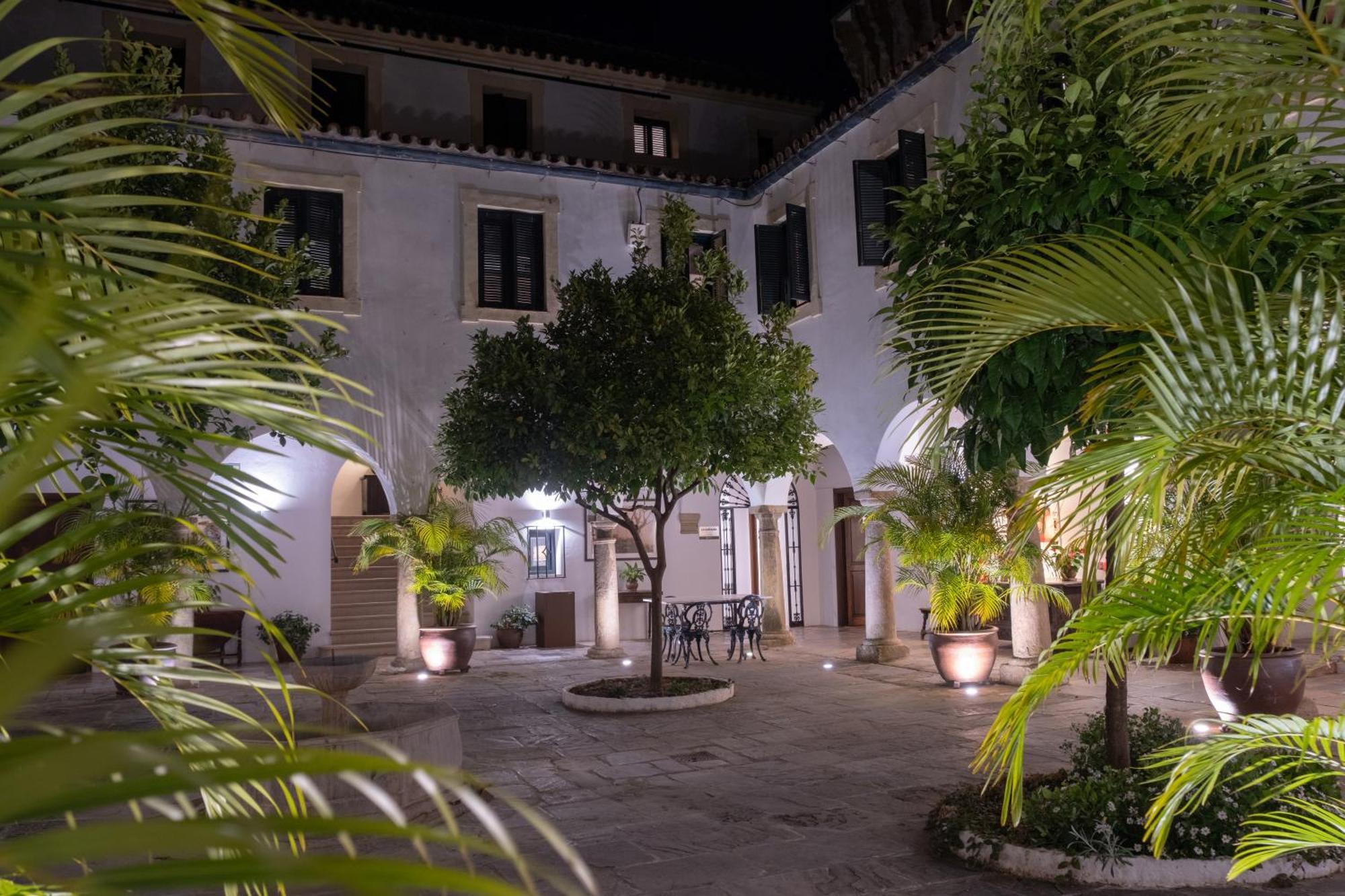 La Almoraima Hotel Castellar de la Frontera Bagian luar foto