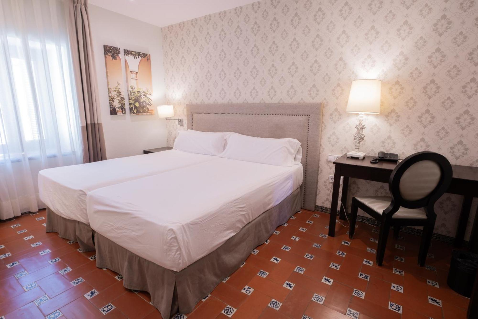 La Almoraima Hotel Castellar de la Frontera Bagian luar foto